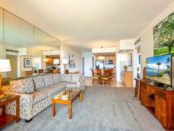 Charming Kaanapali 2 Bedroom Condo with Ocean View Sleeps 6