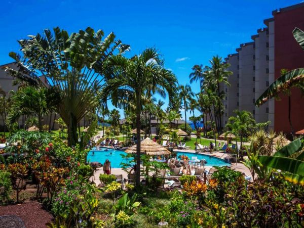 Charming Kaanapali 2 Bedroom Condo with Ocean View Sleeps 6