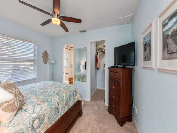 Beautiful & Spacious 3 Bedroom Pool Home in Port Charlotte