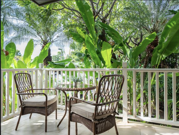 Relax in Paradise: Spacious 3-Bedroom Golf-Front Condo with Ocean Views in Wailea