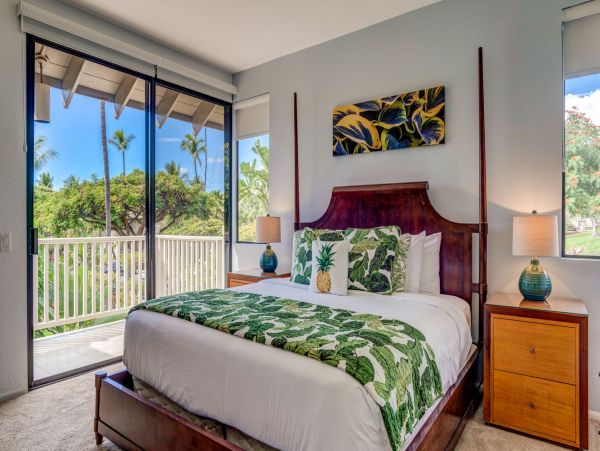 Lovely Maui Vacation Rental Sleeps 8 Guests Communal Pool