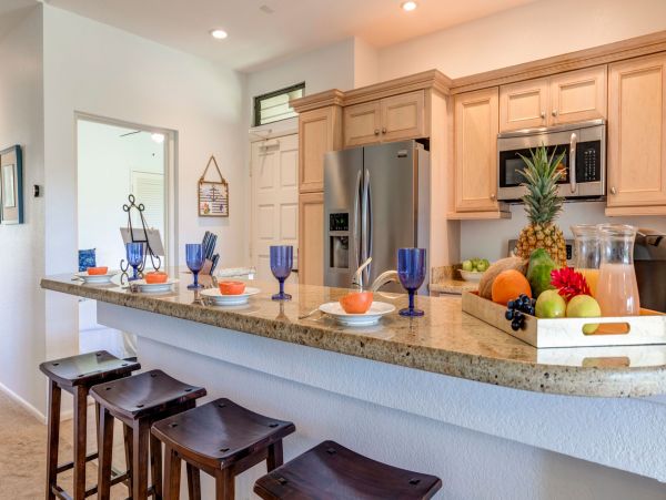 Lovely Maui Vacation Rental Sleeps 8 Guests Communal Pool