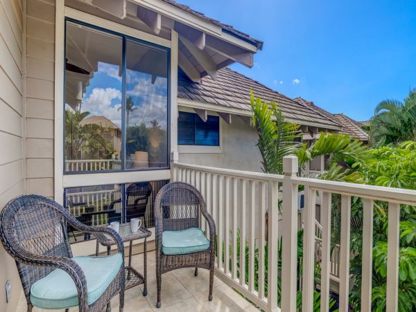 Lovely Maui Vacation Rental Sleeps 8 Guests Communal Pool