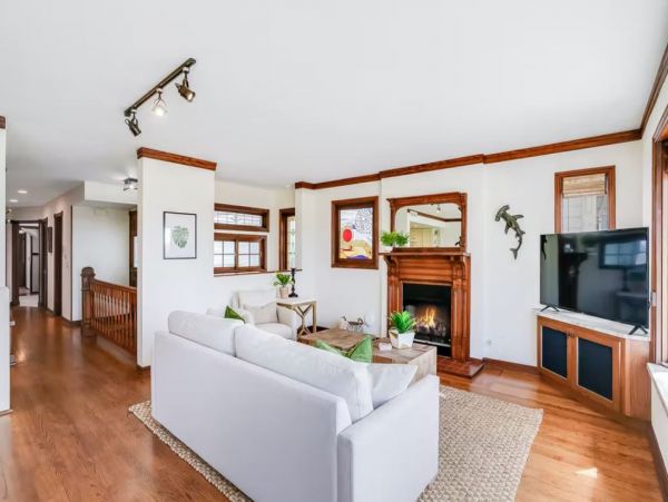 San Diego Beachfront Vacation Townhouse Sleeps 10 Guests