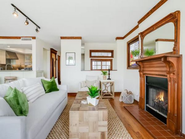 San Diego Beachfront Vacation Townhouse Sleeps 10 Guests
