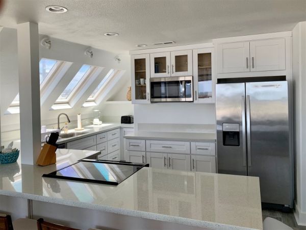 San Diego Oceanfront Vacation Home Sleeps 8 Guests