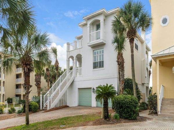 Miramar Beach Gulf-Front Vacation Home Sleeps 19 Guests