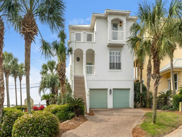 Miramar Beach Gulf-Front Vacation Home Sleeps 19 Guests