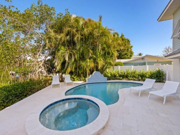 Boca Grande Canal-Front Luxury Vacation Home Private Home