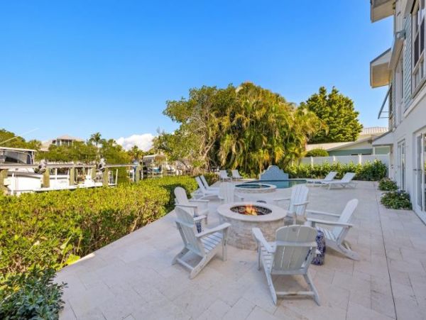 Boca Grande Canal-Front Luxury Vacation Home Private Home