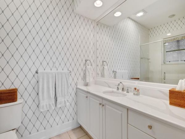 Boca Grande Canal-Front Luxury Vacation Home Private Home