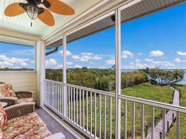 Boca Grande 6 Bedroom Vacation Home Dock & Great Water Views