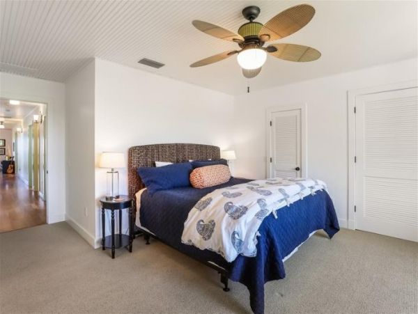 Boca Grande 6 Bedroom Vacation Home Dock & Great Water Views