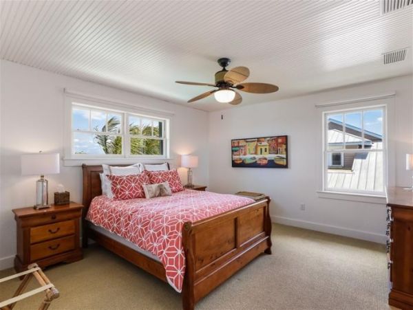 Boca Grande 6 Bedroom Vacation Home Dock & Great Water Views