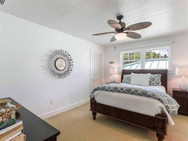 Boca Grande 6 Bedroom Vacation Home Dock & Great Water Views