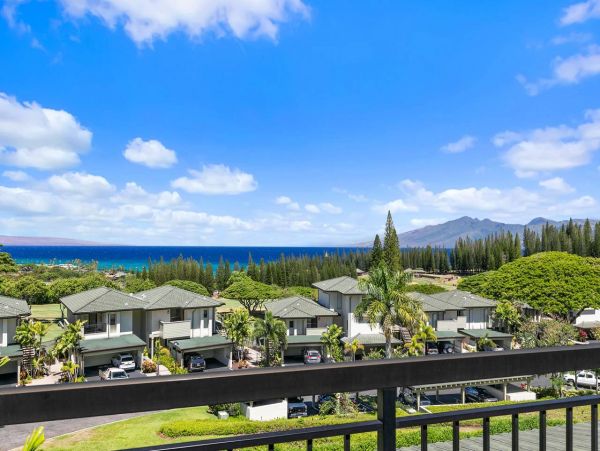 Charming One Bedroom Condo with Ocean Views Sleeps 4