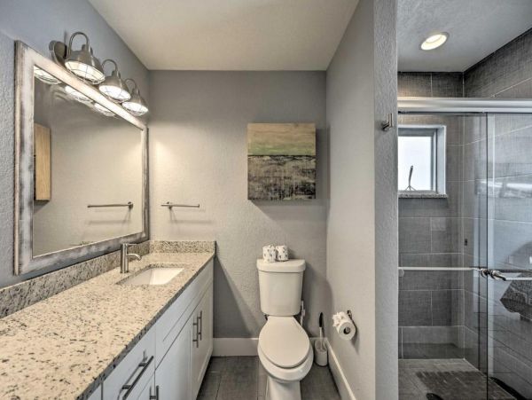 Naples 3 Bedroom Home with Patio & Private Pool Sleeps 8