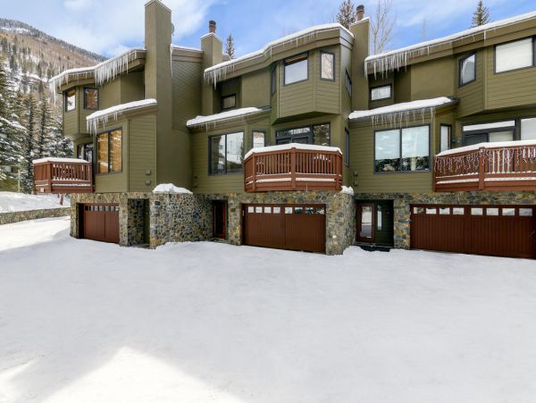 Vail 4 Bedroom Home with Mountain View Sleeps 10