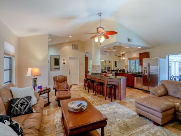 Cape Coral 5 Bedroom Home With Canal View & Dock Sleeps 11