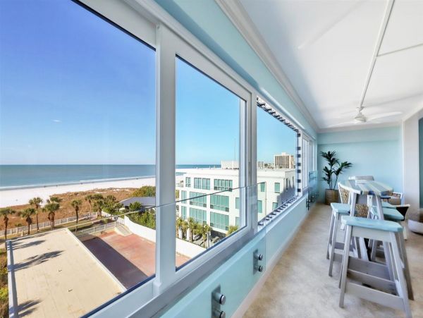 Gulf Views Vacation Condo Two Bedroom