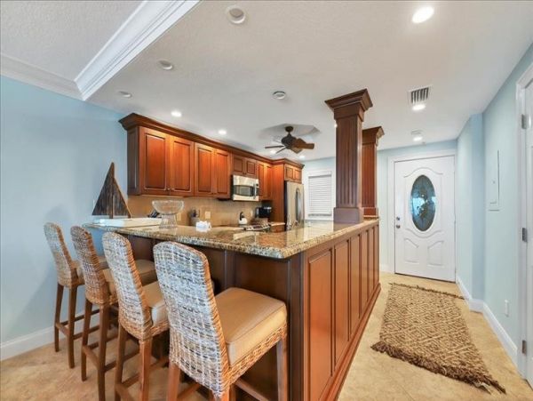 Gulf Views Vacation Condo Two Bedroom