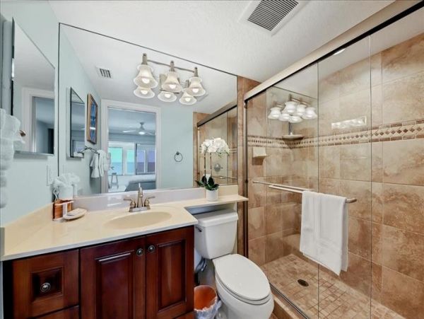 Gulf Views Vacation Condo Two Bedroom