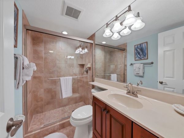 Gulf Views Vacation Condo Two Bedroom