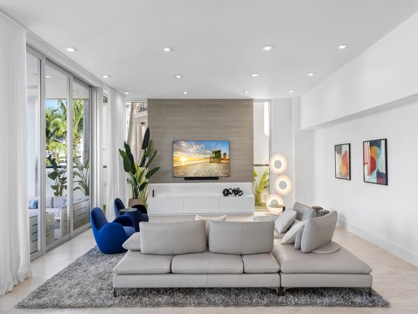 Magnific Bay View Five-Bedroom Rental Home in Sunny Isles