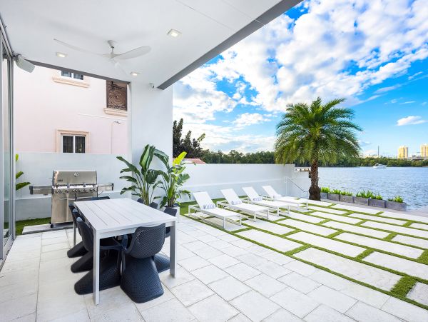 Magnific Bay View Five-Bedroom Rental Home in Sunny Isles