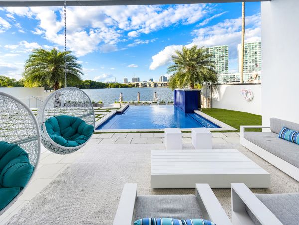 Magnific Bay View Five-Bedroom Rental Home in Sunny Isles
