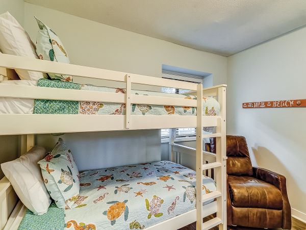 South Beach Village Vacation rental steps to beach