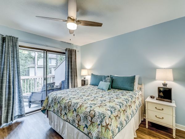 South Beach Village Vacation rental steps to beach