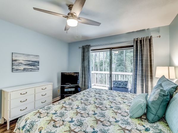 South Beach Village Vacation rental steps to beach