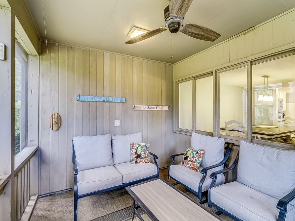 South Beach Village Vacation rental steps to beach