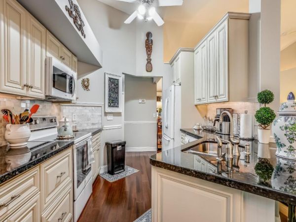 Three Bedroom Home in Naples with Pool & Screened Lanai