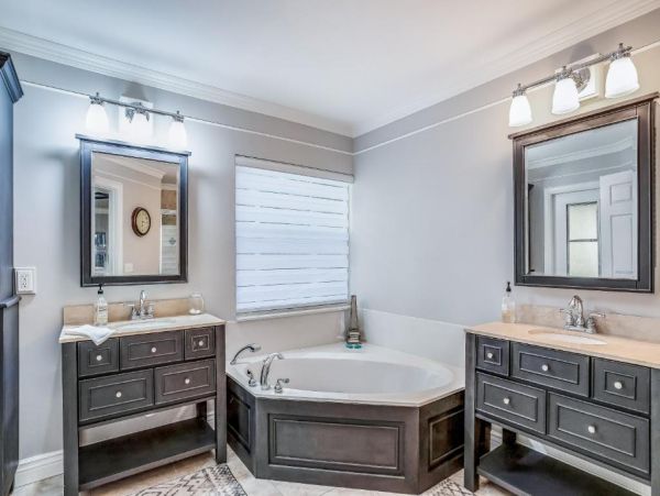 Three Bedroom Home in Naples with Pool & Screened Lanai