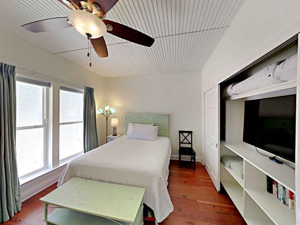 Steps to the Beach 4 Bedroom Gulf Shores Vacation Pool Home