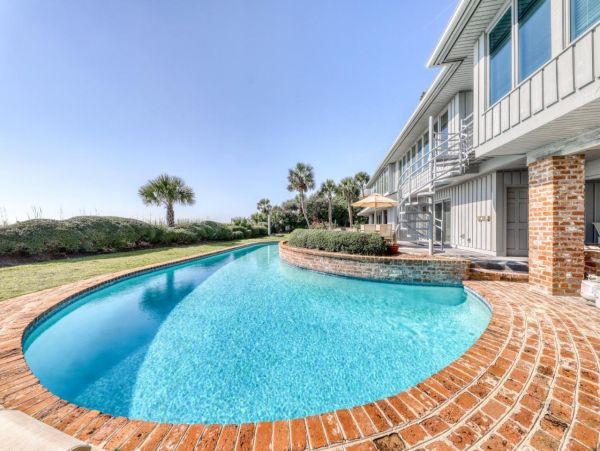 Hilton Head Luxury Oceanfront Home With Pool & Spa Sleeps 28