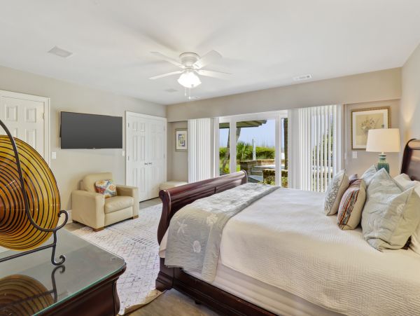 Hilton Head Luxury Oceanfront Home With Pool & Spa Sleeps 28