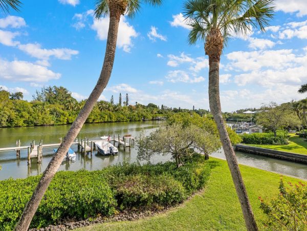 Longboat Key Vacation Condo One Bedroom Sleeps Two Bay Views