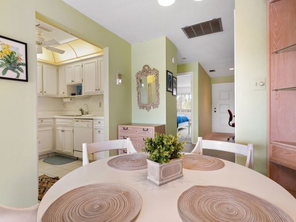 Longboat Key Vacation Condo One Bedroom Sleeps Two Bay Views