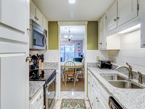 BEACH VILLA IN COLIGNY BEACH ACCESS