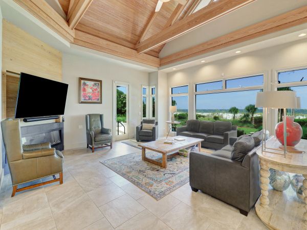 Hilton Head Luxury Oceanfront Home Eight Bedrooms Pool & Spa