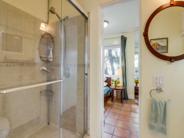 La Jolla 3 Bedroom Home Walk to Beach Sleeps 8