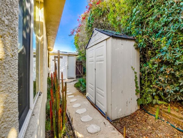 La Jolla 3 Bedroom Home Walk to Beach Sleeps 8