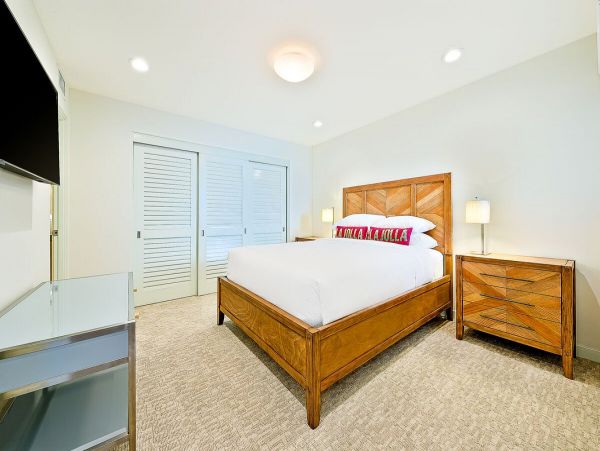 La Jolla Vacation Condo Two Bedrooms Walk To Beach Sleeps 6