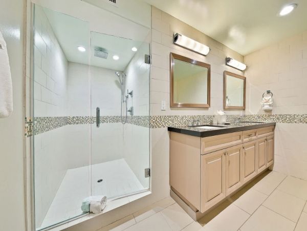 La Jolla Vacation Condo Two Bedrooms Walk To Beach Sleeps 6