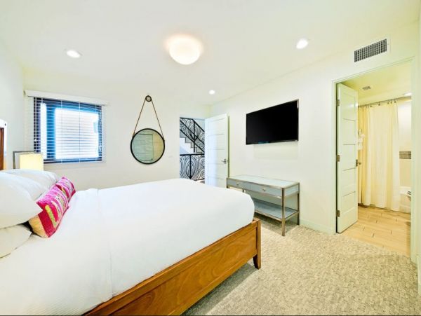 La Jolla Vacation Condo Two Bedrooms Walk To Beach Sleeps 6