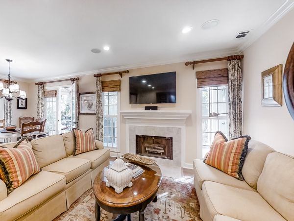 Hilton Head Cozy Vacation Rental Short Walk to Beach
