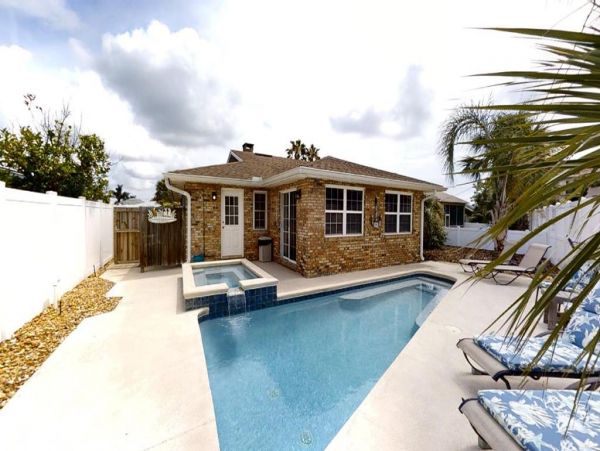 St. Augustine 3 Bedroom Pool Home Walk To Beach Sleeps 8